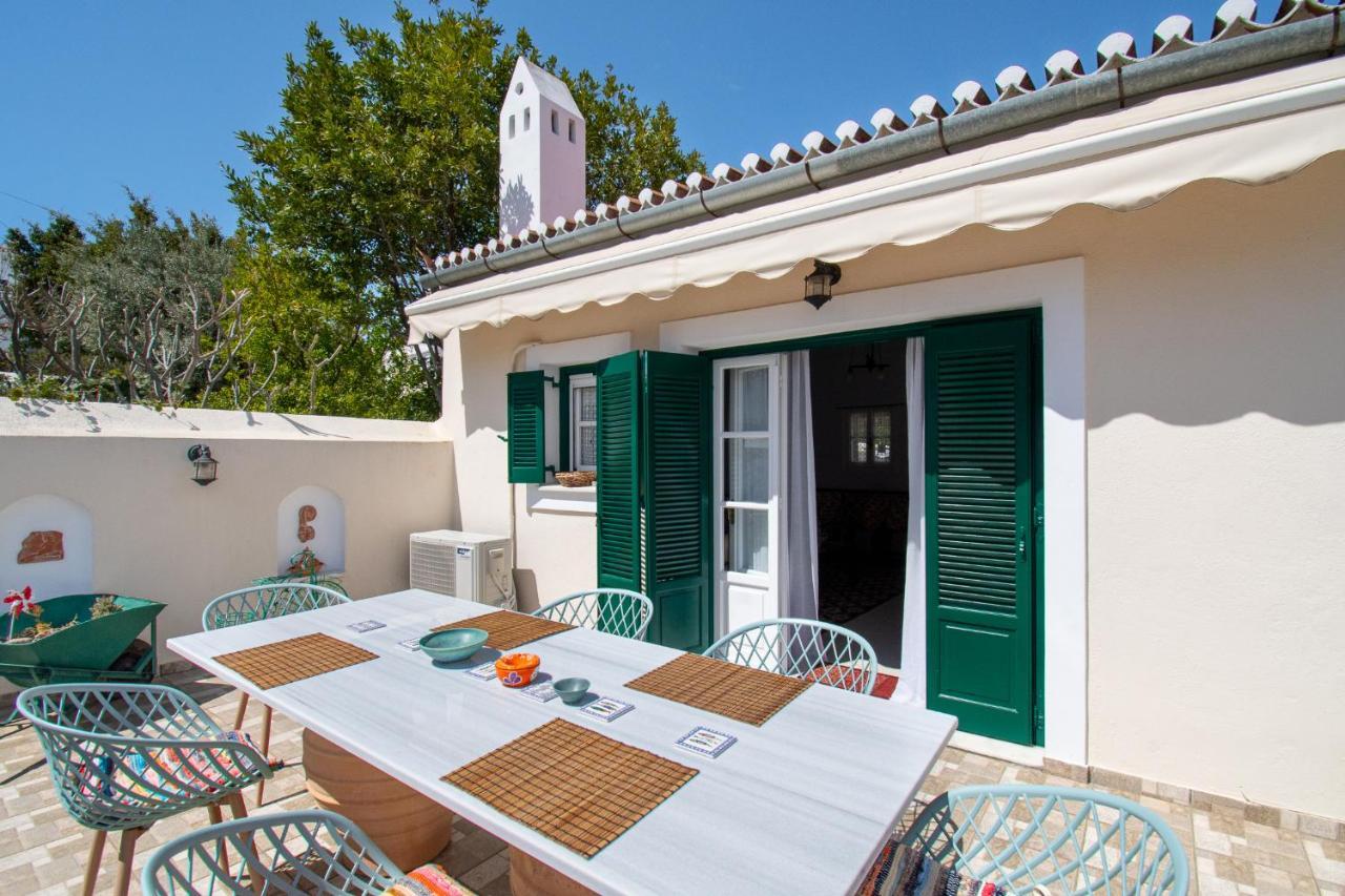 Maison d'hôtes La belle Hélène à Spetses Town Extérieur photo